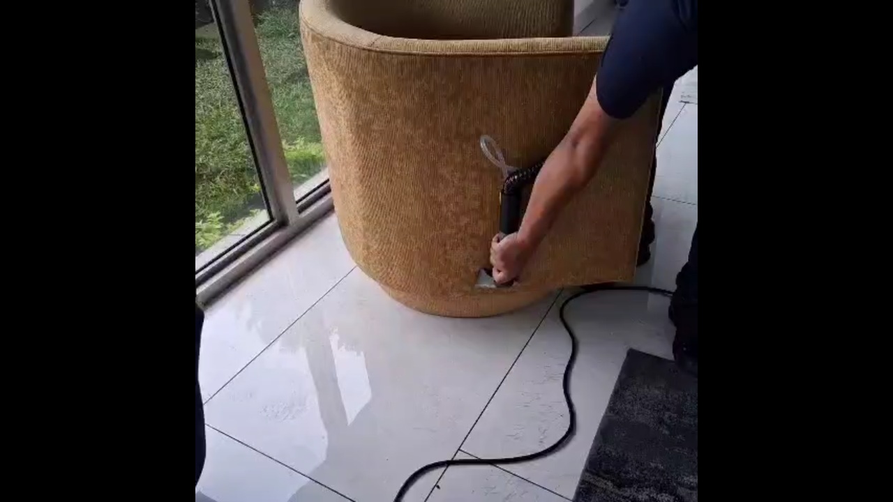 Resultado de limpieza de sofá